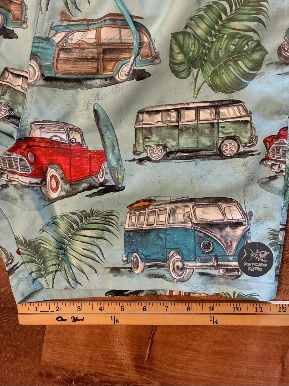 Psycho Tuna NWOT Sz Large Classic Cars Blue Surf Swim Trunks Board Shorts Pool
